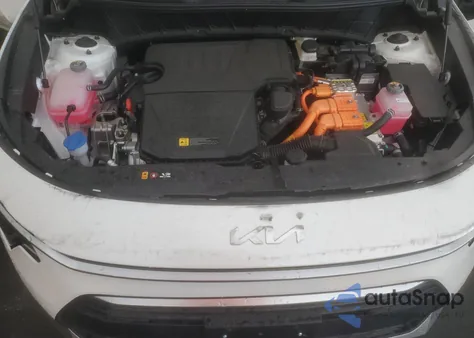 2025 Kia Niro Lx z USA, uszkodzony, nr VIN KNDCP3LE4S5305055